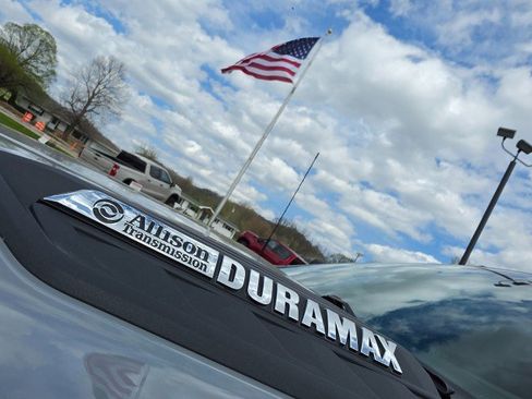 Used 2024 Chevrolet Silverado 2500 LT w/ All Star Edition AWD/4WD image 9