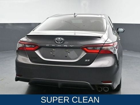 Used 2022 Toyota Camry SE w/ Convenience Package FWD image 11