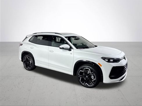 New 2026 Volkswagen Tiguan SEL R-Line image 4