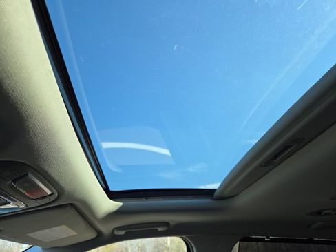 New 2025 Kia Telluride EX w/ EX Captain's Chair Package image 16