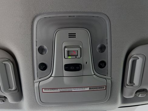 Used 2021 Toyota Prius Prime LE image 20