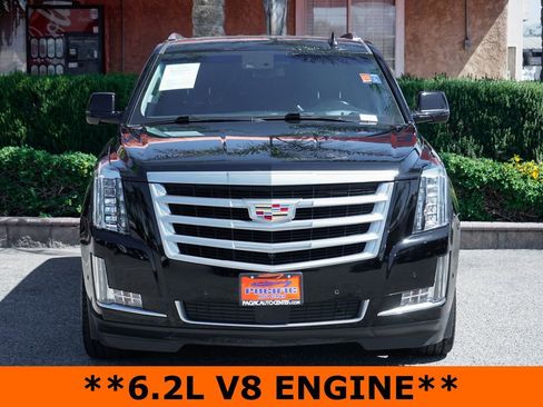 Used 2019 Cadillac Escalade Premium Luxury RWD image 3