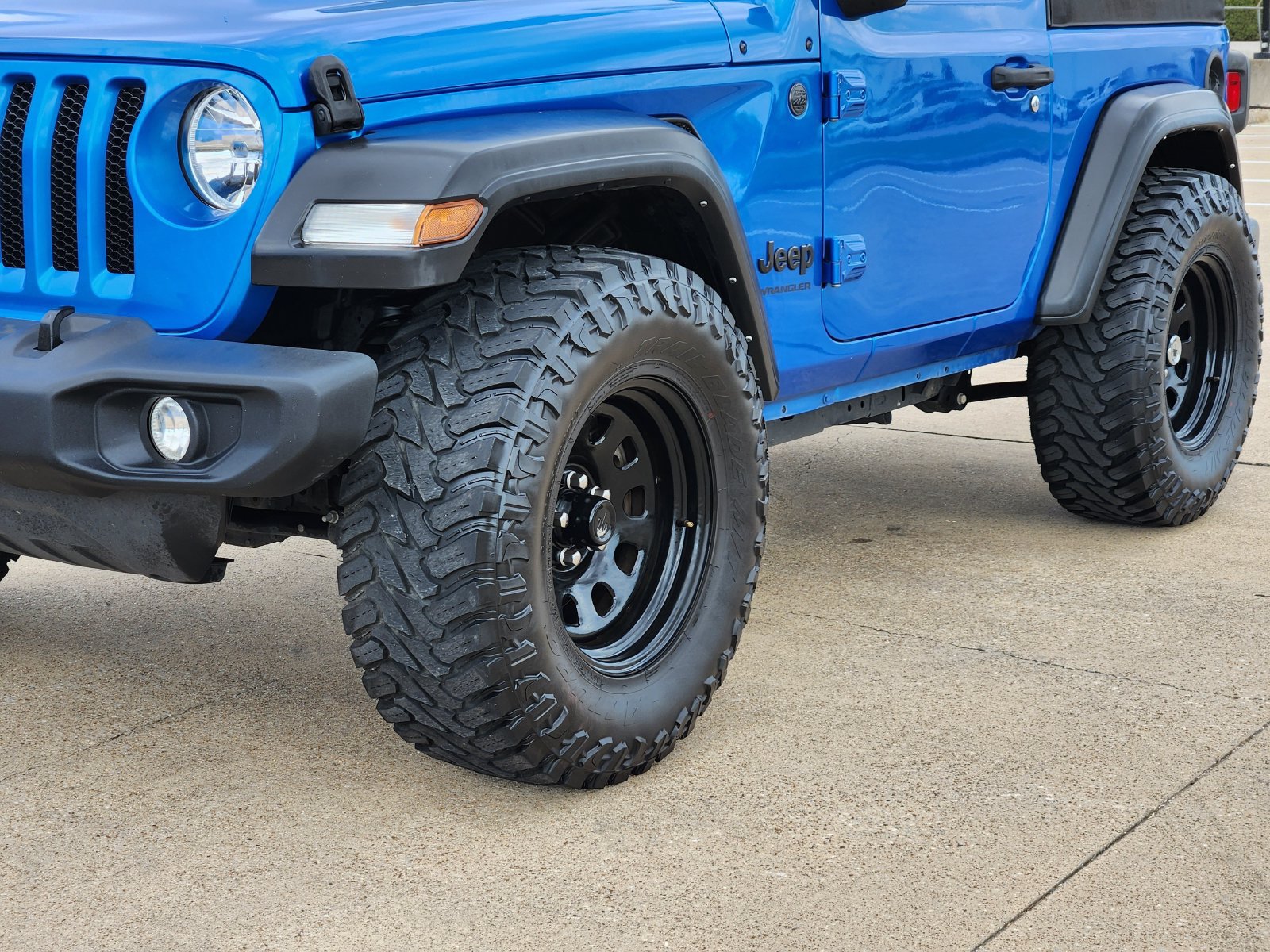 Used 2022 Jeep Wrangler Sport AWD/4WD image 12