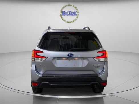 Used 2019 Subaru Forester Premium image 4