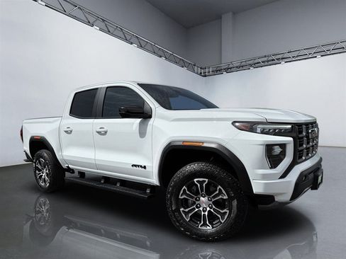 Used 2025 GMC Canyon AT4 AWD/4WD image 23