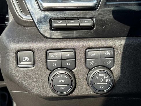 Used 2025 Chevrolet Silverado 2500 LTZ w/ LTZ Plus Package image 21