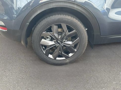 Certified 2022 Kia Sportage LX w/ LX FWD Value Edition Package image 29