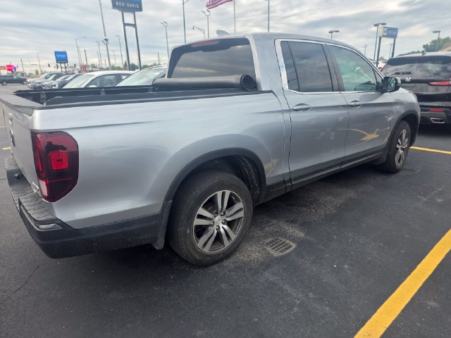 Used 2017 Honda Ridgeline RTS image 2