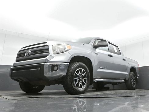 Used 2015 Toyota Tundra SR5 w/ TRD Off Road Package image 28