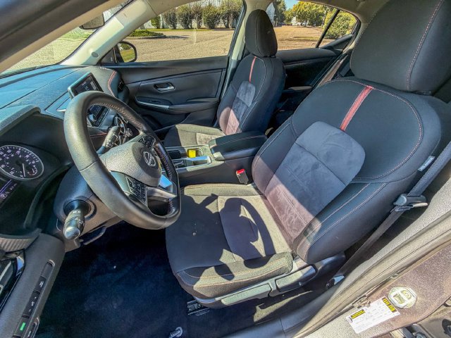 Used 2025 Nissan Sentra SR FWD image 18