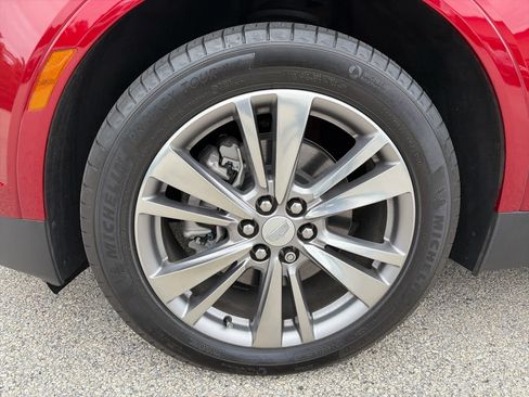 Used 2025 Cadillac XT5 Premium Luxury AWD/4WD image 7