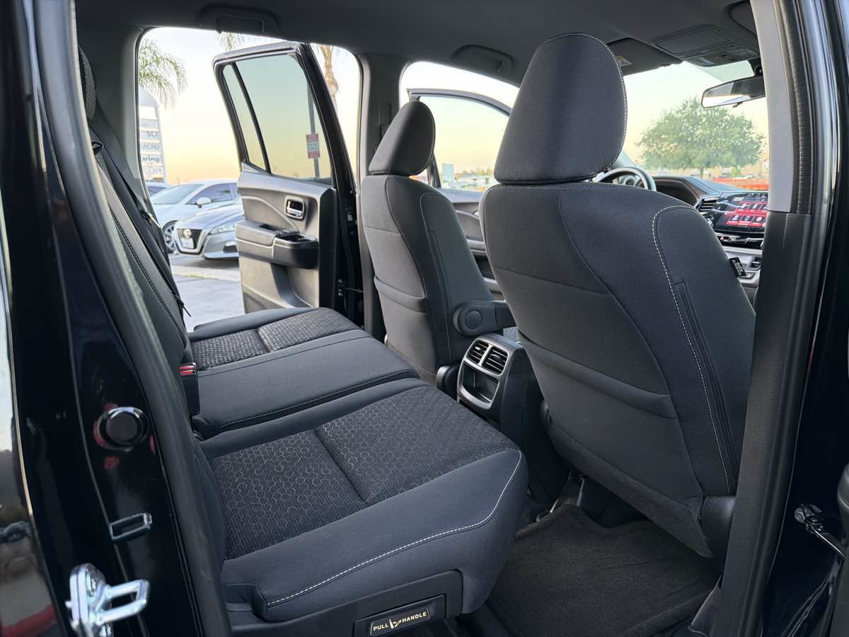 Used 2023 Honda Ridgeline Sport image 22