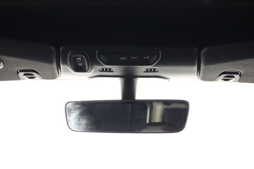 Used 2022 Jeep Wrangler Unlimited Sahara w/ Cold Weather Group AWD/4WD image 24