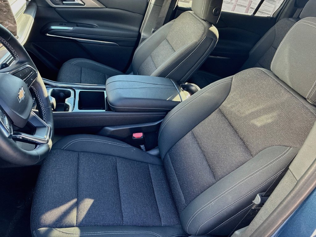 Used 2026 Chevrolet Traverse LT w/ LPO, Floor Liner Package FWD image 19