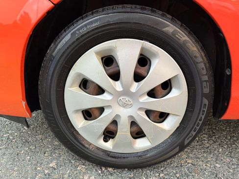 Used 2013 Toyota Prius C Two image 12