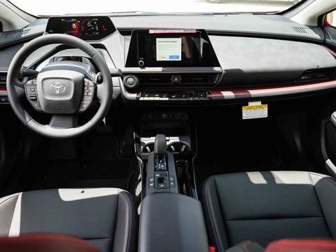 New 2026 Toyota Prius Plug-In Hybrid FWD image 19