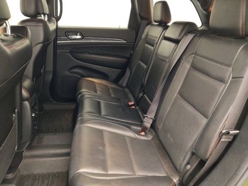 Used 2020 Jeep Grand Cherokee Trailhawk w/ Trailhawk Luxury Group AWD/4WD image 18