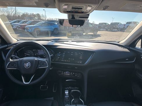 Used 2022 Buick Envision Essence w/ Technology Package II image 12