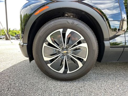New 2026 Chevrolet Blazer EV LT AWD/4WD image 14