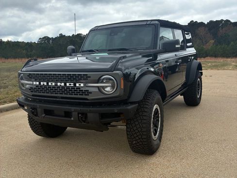 Used 2023 Ford Bronco Badlands w/ Sasquatch Package AWD/4WD image 1