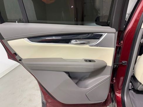 Certified 2023 Cadillac XT6 Premium Luxury AWD/4WD image 26