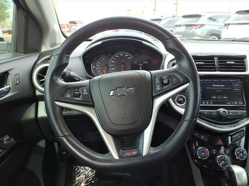 Used 2018 Chevrolet Sonic LT w/ Convenience Package image 17