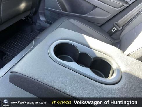 Certified 2025 Volkswagen Taos SE w/ Taos Adventure Package (SXB) image 10