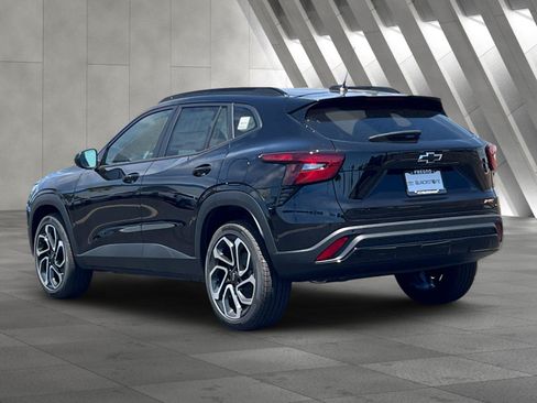 New 2026 Chevrolet Trax RS w/ Sunroof Package FWD image 6