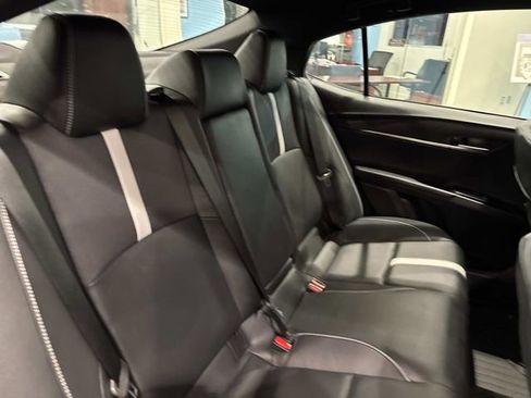 Used 2025 Toyota Camry Hybrid image 10