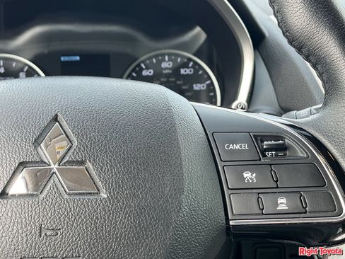 Used 2024 Mitsubishi Eclipse Cross AWD image 23