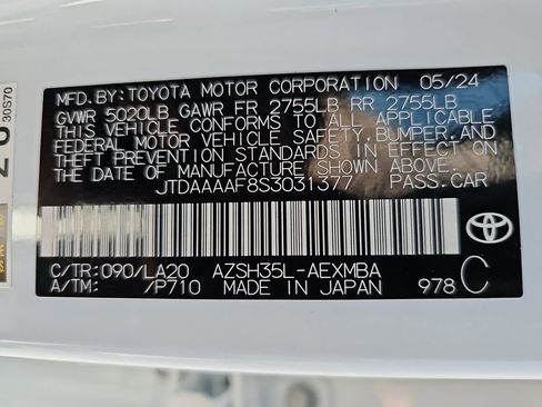 Used 2025 Toyota Crown Limited image 25