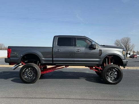 Used 2017 Ford F250 Platinum w/ Platinum Ultimate Package image 12