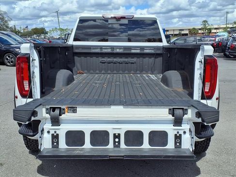 Used 2023 GMC Sierra 3500 Denali w/ Denali Ultimate Package image 21