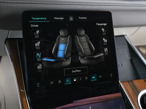 Used 2025 Cadillac Escalade ESV Sport Platinum w/ LPO, ONYX Package AWD/4WD image 30