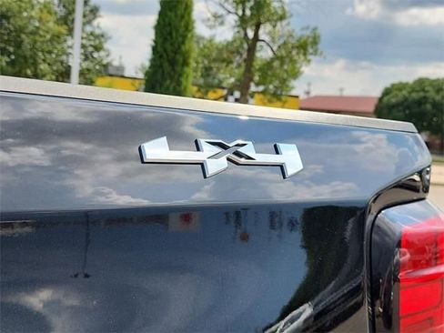 New 2026 GMC Sierra 1500 Elevation image 11