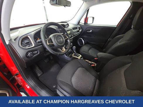 Used 2015 Jeep Renegade Latitude w/ Cold Weather Group AWD/4WD image 13