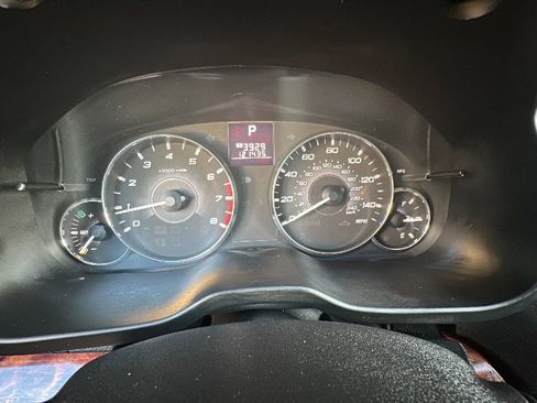 Used 2011 Subaru Outback 2.5i Limited image 26