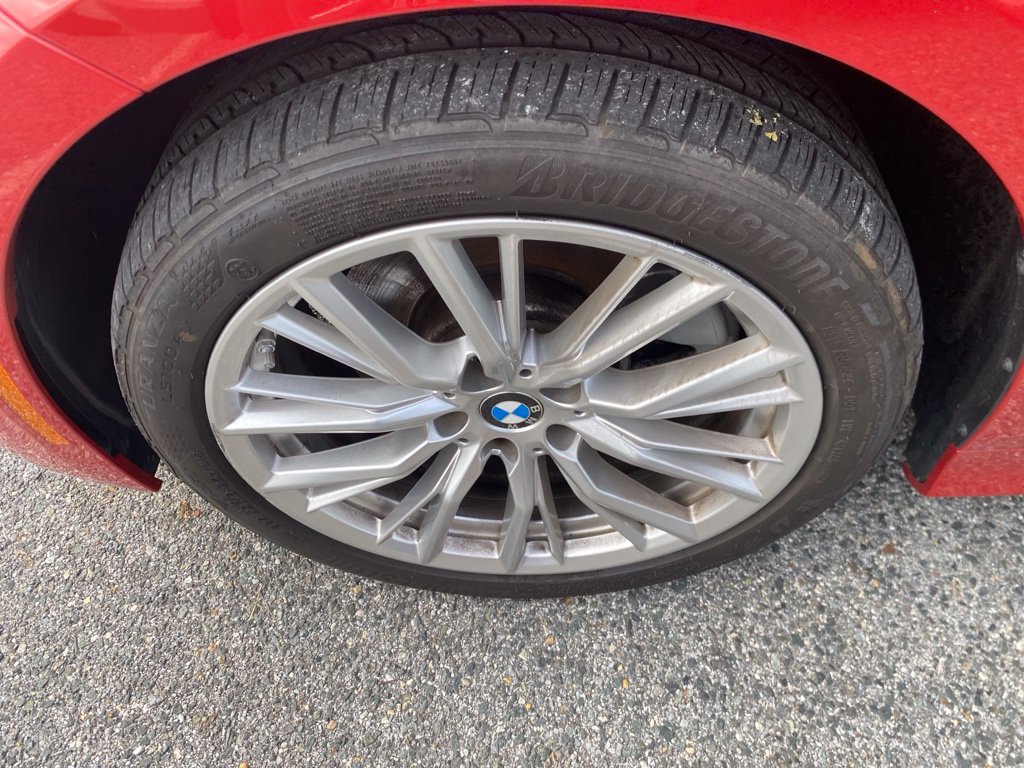 Used 2024 BMW 330i xDrive Sedan AWD/4WD image 5