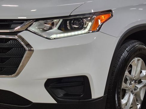 Used 2018 Chevrolet Traverse LS FWD image 14