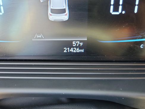 Certified 2023 Hyundai Venue SEL image 22