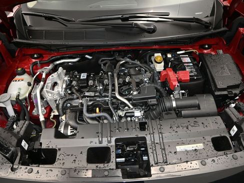 Used 2025 Nissan Kicks SR image 22