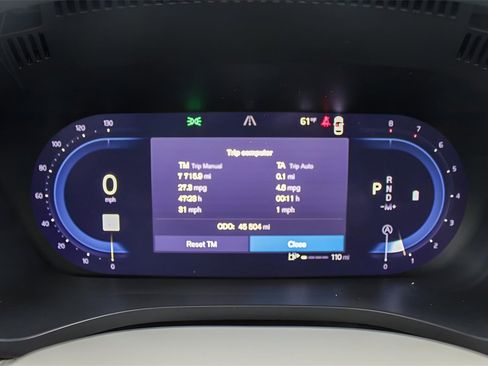 Certified 2023 Volvo XC60 B5 Ultimate w/ Climate Package image 22