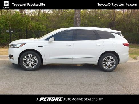 Used 2021 Buick Enclave Avenir w/ Avenir Technology Package image 2