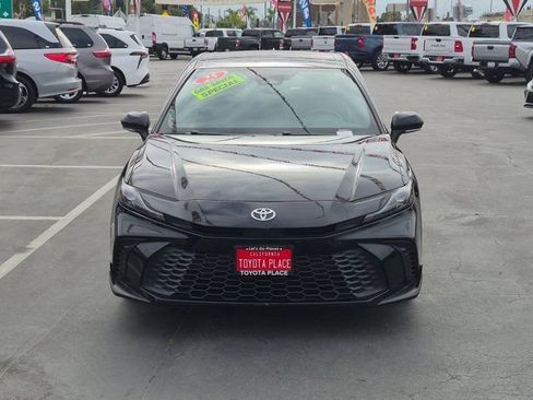 Used 2025 Toyota Camry SE FWD image 2