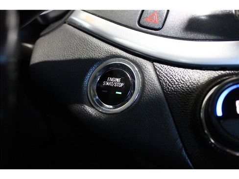 Used 2019 Chevrolet Impala LT image 30