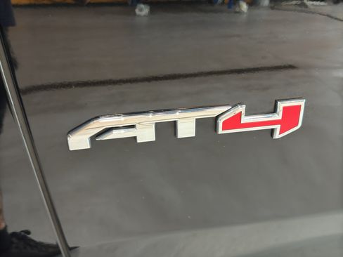 Used 2021 GMC Yukon AT4 w/ Rear Media and Nav Package AWD/4WD image 10