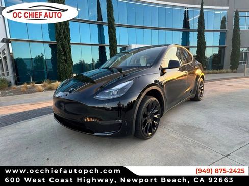 Used 2023 Tesla Model Y Long Range image 1
