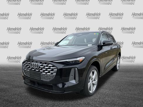 Certified 2025 Audi Q5 Premium AWD/4WD image 5
