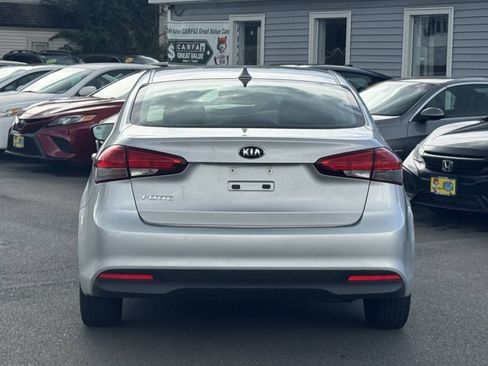 Used 2017 Kia Forte LX FWD image 6