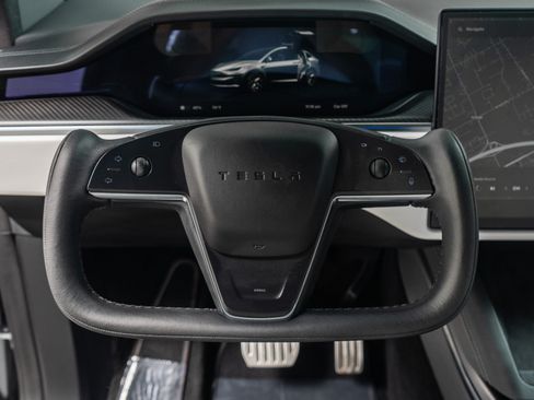 Used 2026 Tesla Model X Plaid AWD/4WD image 15